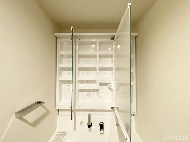 ステラメゾン田端の収納|鏡裏収納です☆