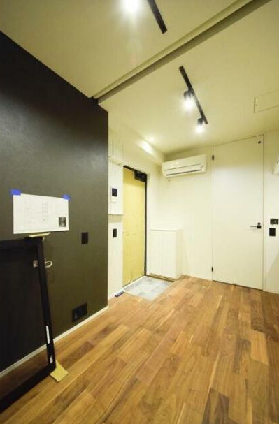 グランアセット秋葉原の玄関