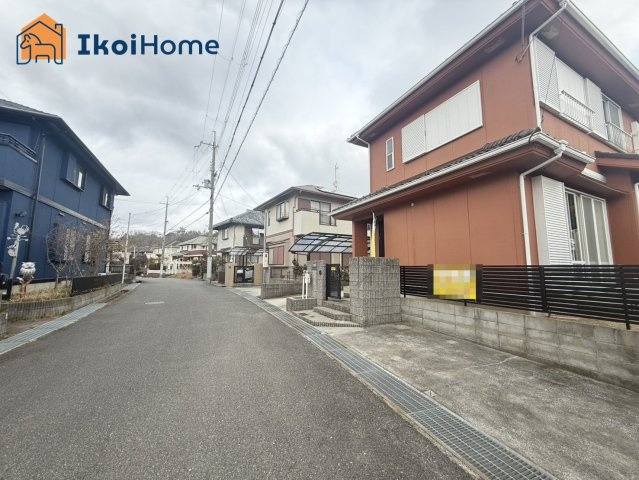 神戸市西区月が丘3丁目　中古戸建の前面道路含む現地写真|【ホームページに現地動画掲載中】●年中無休：当日予約可●前面道路広く約6mでゆったり！