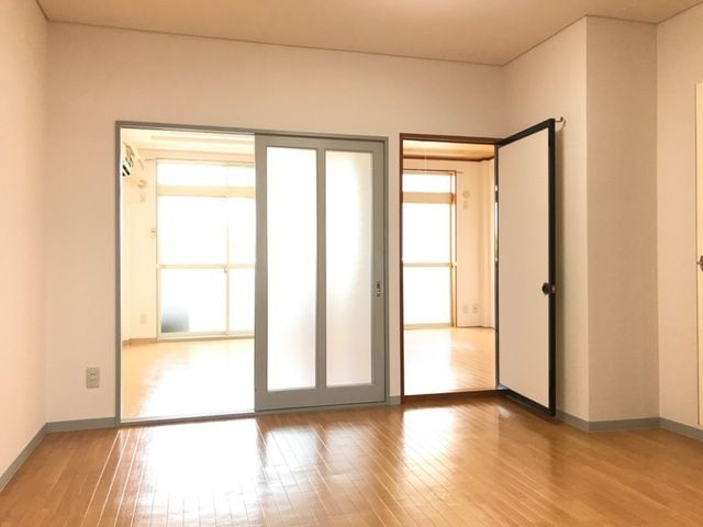 グランシャリオの居間・リビング