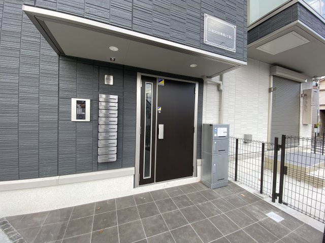 【エントランス】