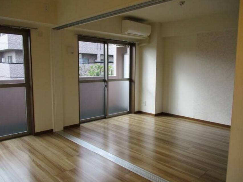 ヒルズY・Kの居間・リビング