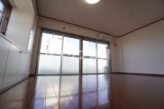 ヒルズ隆昌の居間・リビング