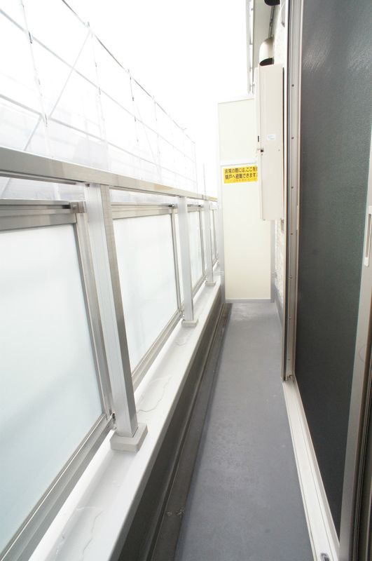 リブリ・Charmのバルコニー