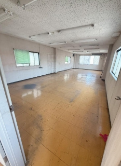 塚本3丁目１棟貸し事務所の内装