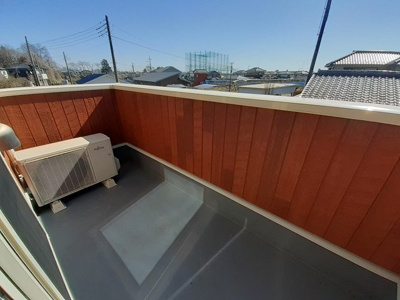 【バルコニー】 | エクセレント・ヴィラ | 広々としたバルコニーです