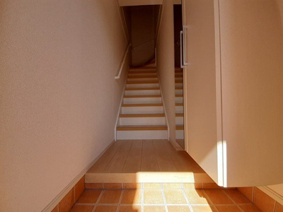 【玄関】 | エクセレント・ヴィラ | ゆったりとした玄関です