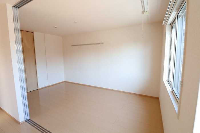 セレシェイラBの洋室|落ち着いた色調の洋室です