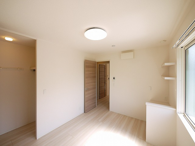 ソレイユ　ルヴァンの洋室|明るい洋室です