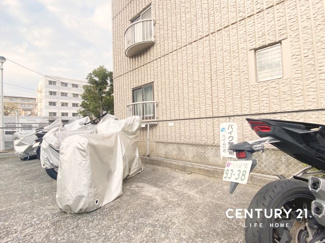 【駐車場】