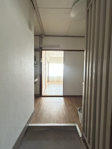 大建ビルの玄関