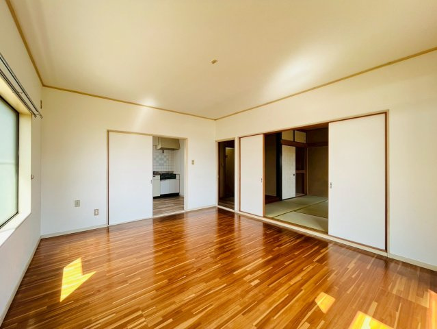 【居間・リビング】 | 加須市向古河　中古戸建