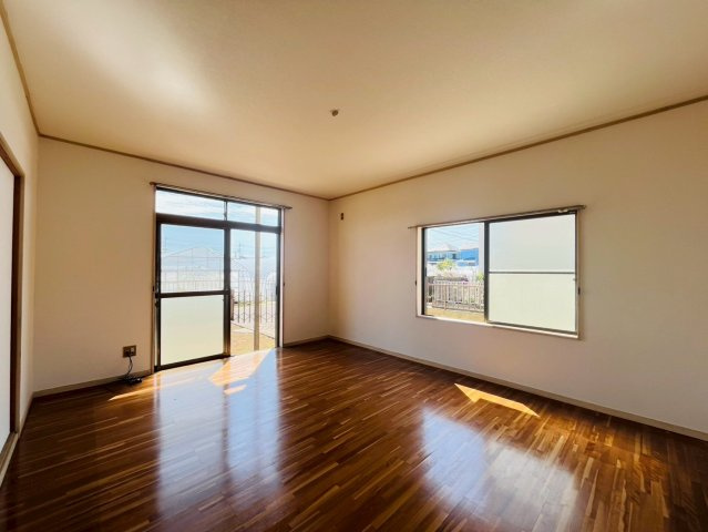 【居間・リビング】 | 加須市向古河　中古戸建