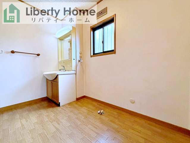 石岡市柿岡　中古戸建の脱衣所