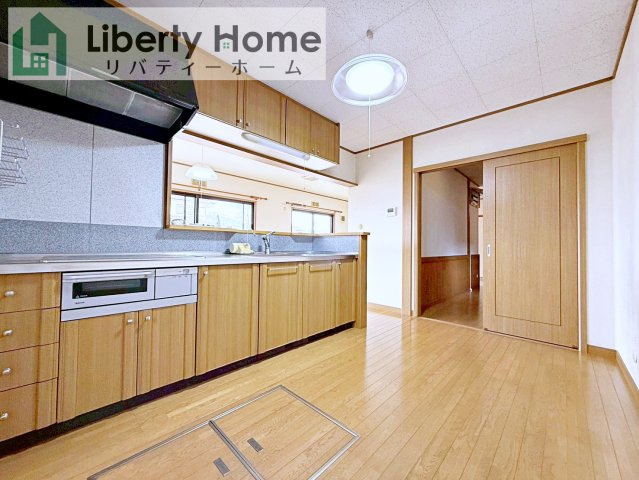 石岡市柿岡　中古戸建のキッチン