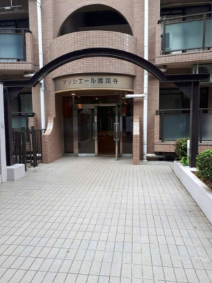 アソシエール護国寺のエントランス