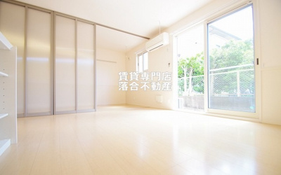 【洋室】 | GRAND CHARIOT | 落ち着いた色調の洋室