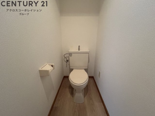 清潔感のあるトイレです♪
