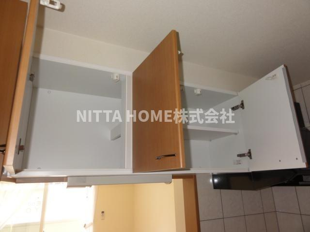 グランベルⅡの収納|キッチン上部収納です!(^^)!