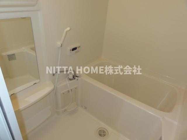 グランベルⅡの浴室|追炊き、浴室乾燥機付きのバスルームです☆彡