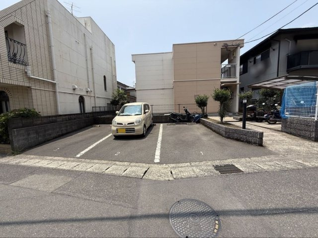 【駐車場】