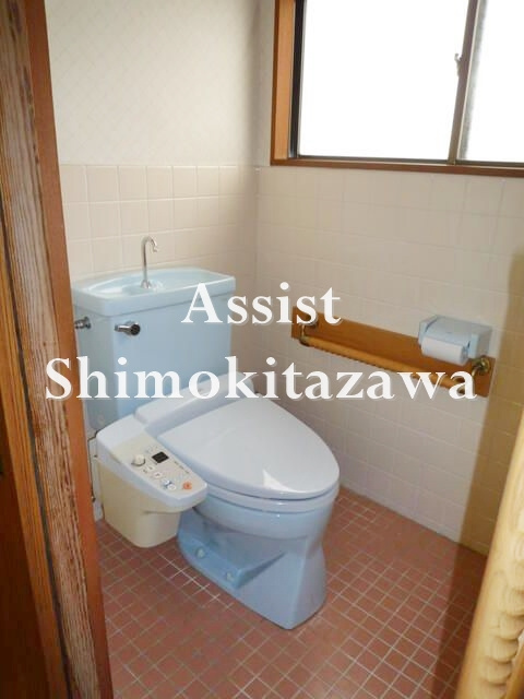 本町一戸建のトイレ