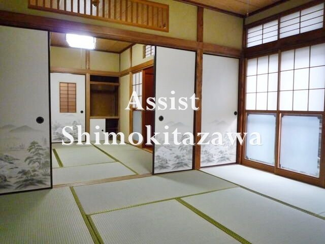 本町一戸建の寝室