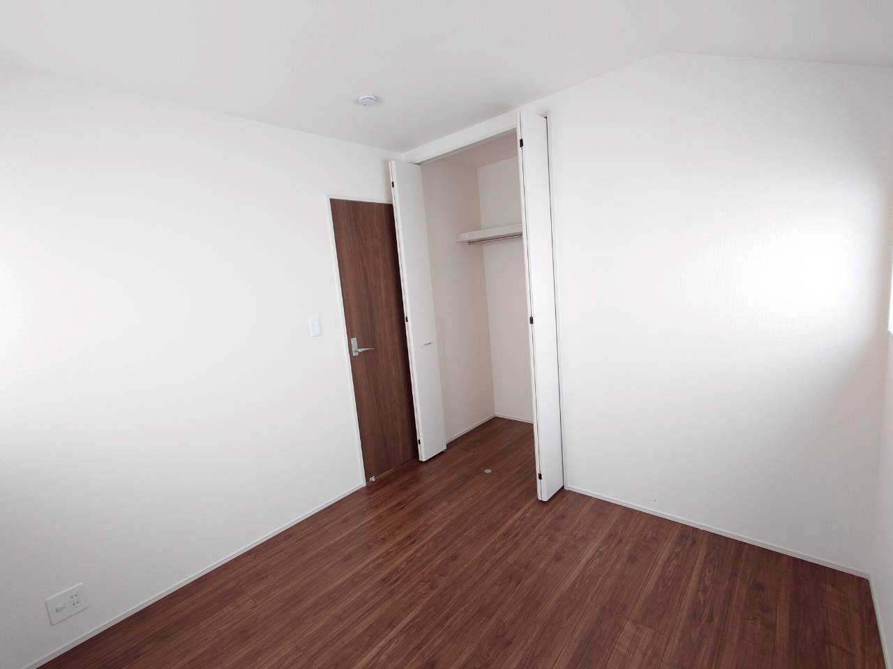 ■■豊見城市我那覇－3号棟（全3棟）の洋室|きれいな洋室です