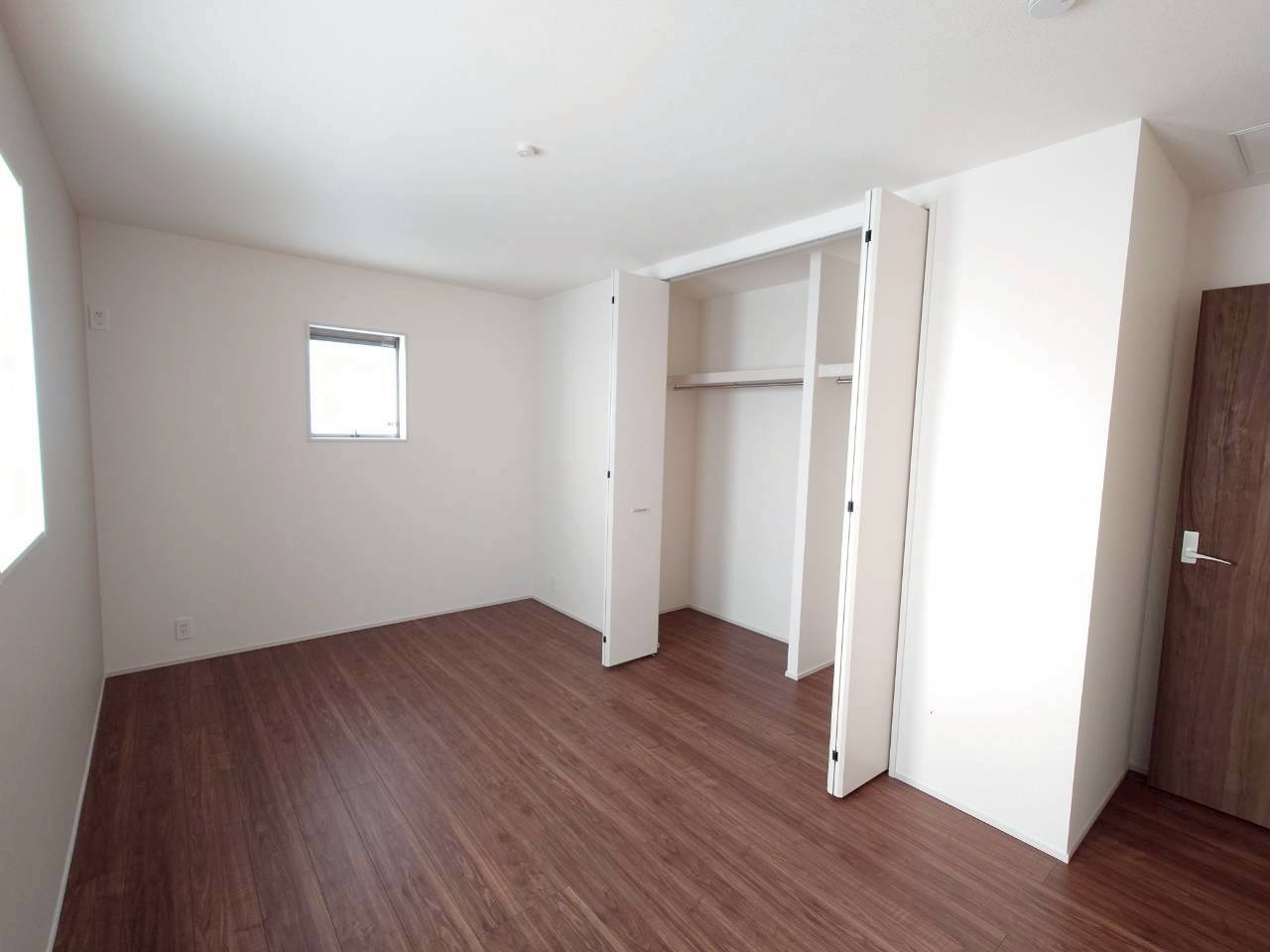 ■■豊見城市我那覇－3号棟（全3棟）の居間・リビング|居間です