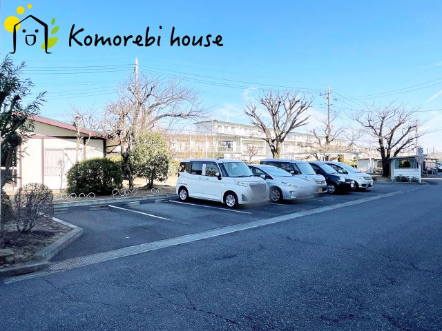 下木崎団地　7号棟の駐車場|駐車場があります