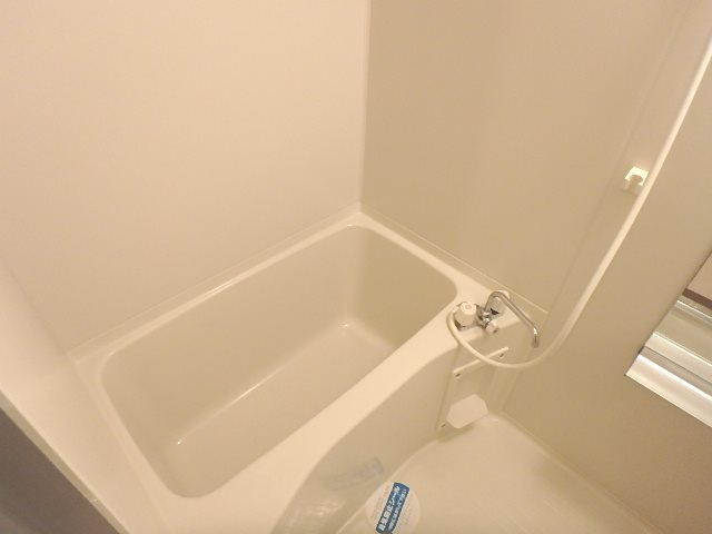 サンフィールドの浴室