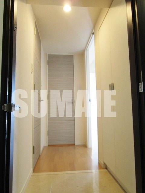 エスティメゾン王子の玄関|玄関から見た室内です！