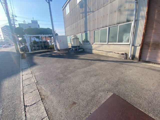 刈谷第1倉庫の駐車場