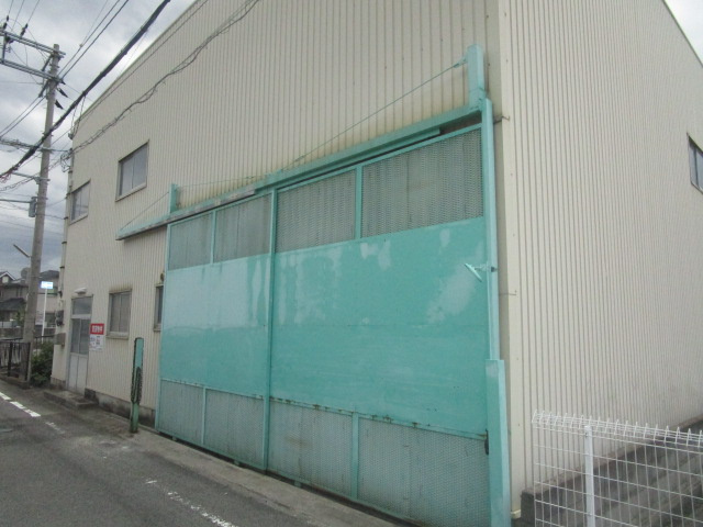 和泉市池上町３丁目の倉庫