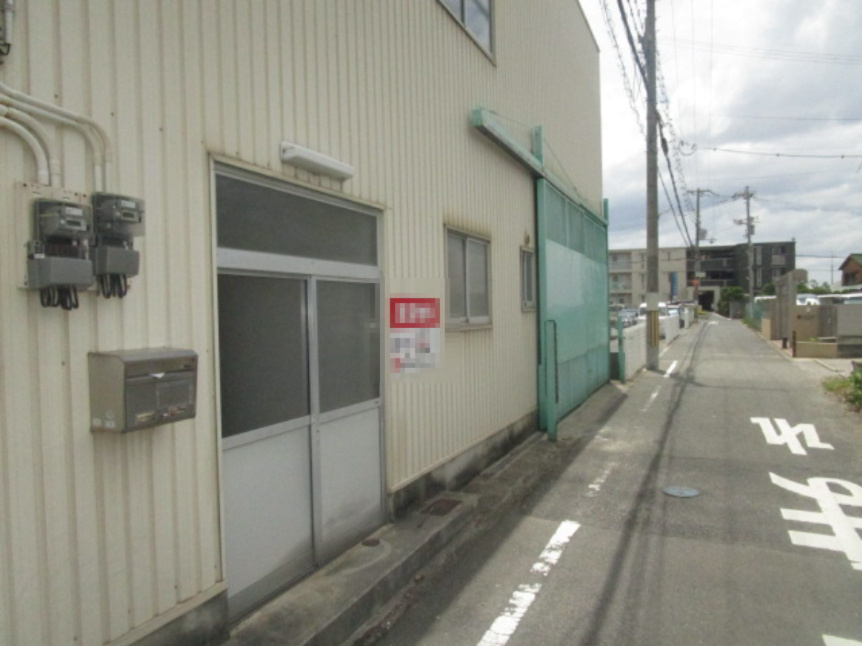 和泉市池上町３丁目の倉庫