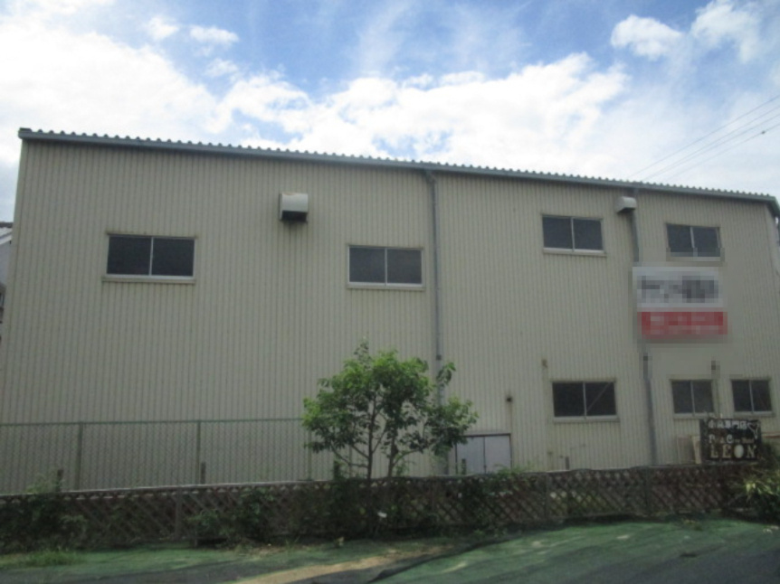 和泉市池上町３丁目の倉庫