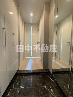 ザ・パークハウスアーバンス高輪の玄関