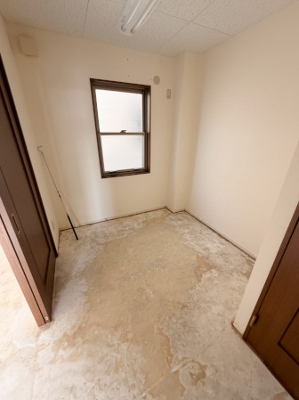 大空ビルの内装