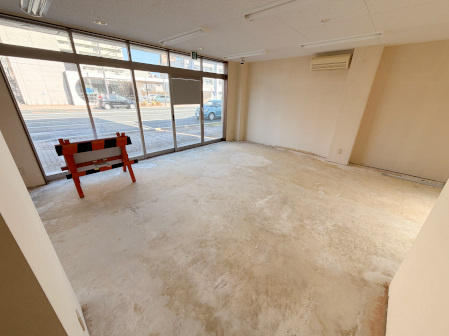 大空ビルの内装