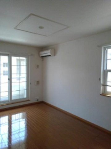 アドベントヒルズＢの居間・リビング