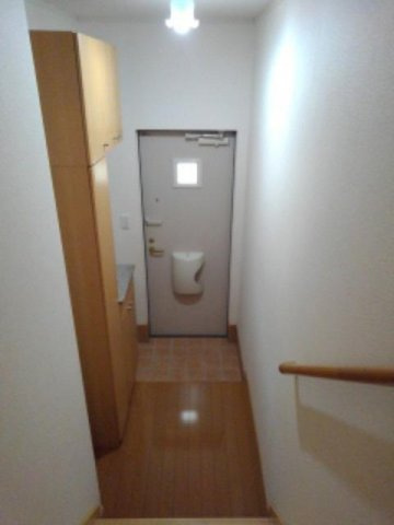 アドベントヒルズＢの玄関