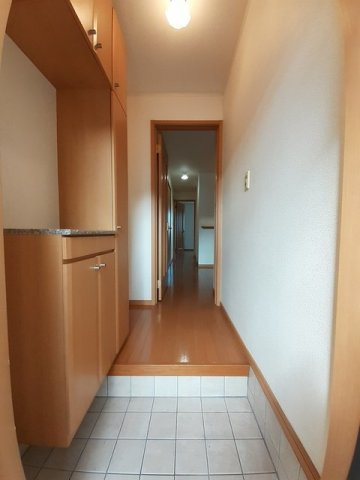 ガーデンハウスＡの玄関