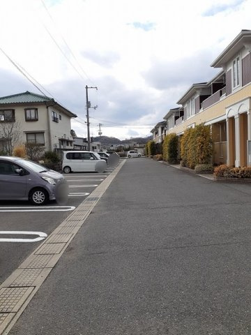 ガーデンハウスＡの駐車場