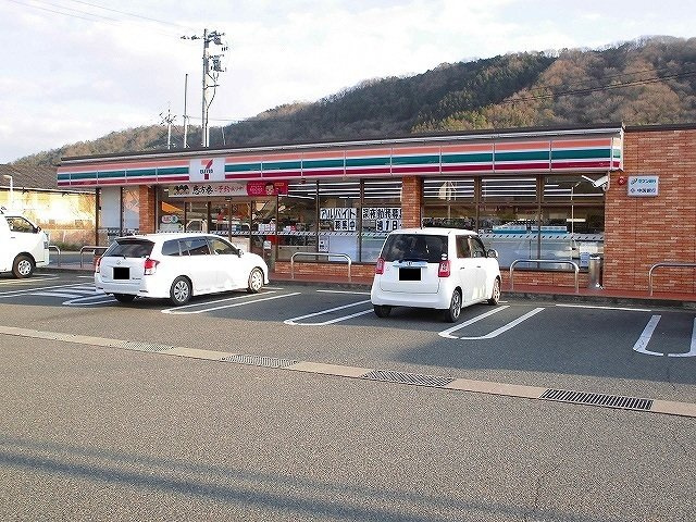 ガーデンハウスＡの周辺|セブンイレブン井原東江原店まで200m