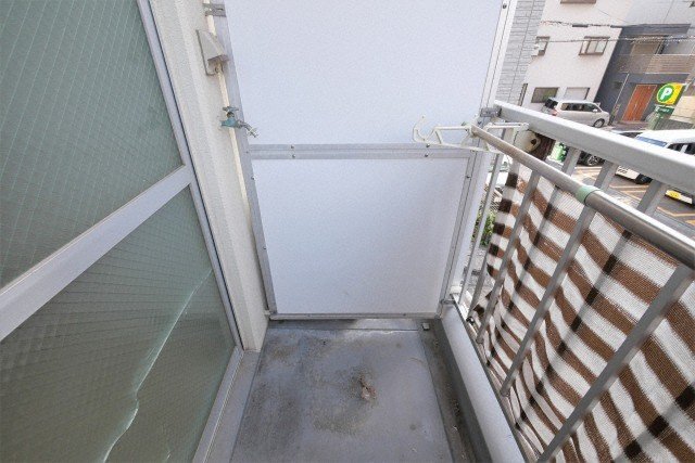 大阪市城東区中央１丁目の賃貸マンションのバルコニー
