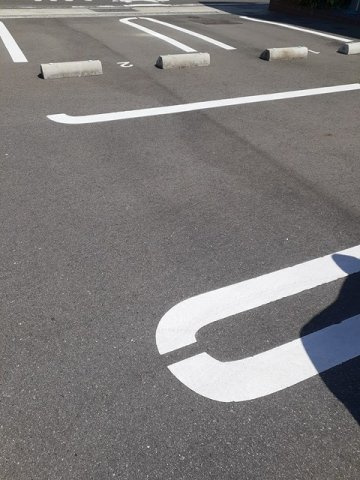 ハイソラーレ　Ⅰの駐車場