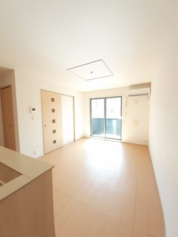 クラール南矢三Ｄの居間・リビング