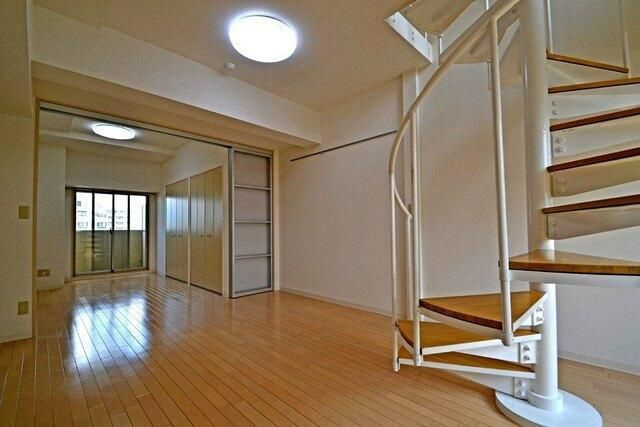 Ｃａｎｔａｂｉｌｅの居間・リビング