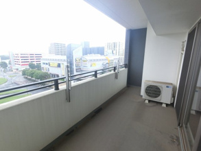 【バルコニー】