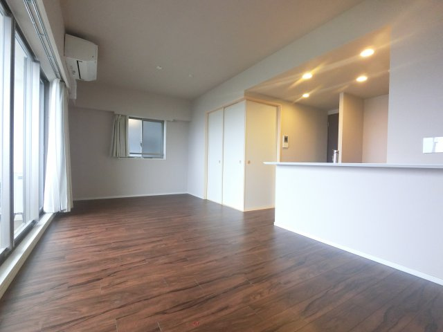 【居間・リビング】